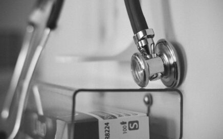 Longevity Medicine: How Regenerative Care Fits Into Healthy Aging